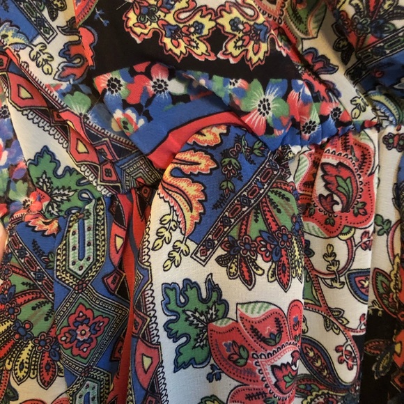 Sage Patterned romper - Picture 2 of 4